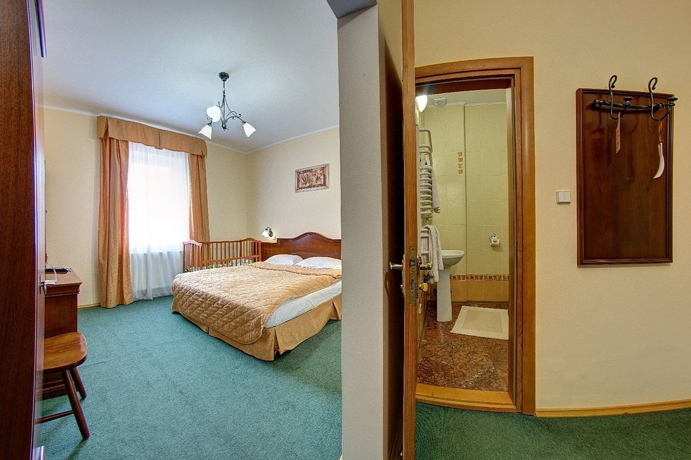 Lavanda Country Club Tatariv Bagian luar foto